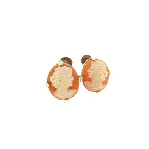 9ct gold screw-on cameo earrings.